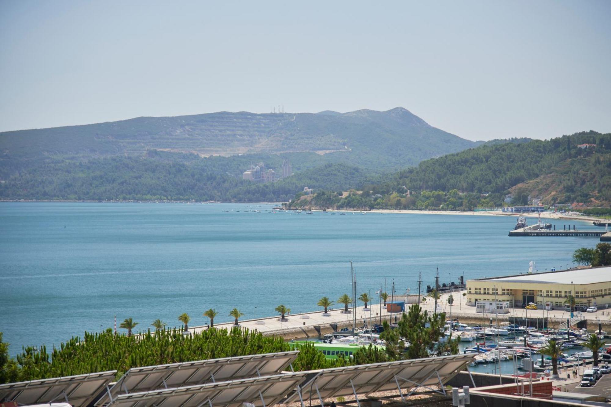 Sunset Bay View, Renovated Apt, By Timecooler Setúbal Zewnętrze zdjęcie