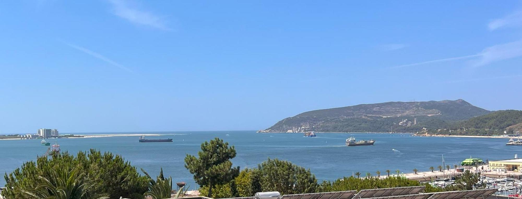 Sunset Bay View, Renovated Apt, By Timecooler Setúbal Zewnętrze zdjęcie